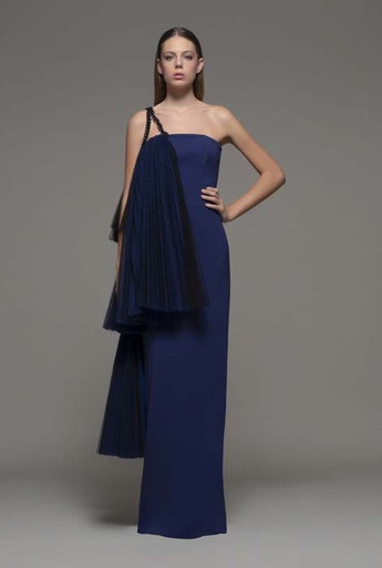 Bobbio Off Shoulder Column Gown