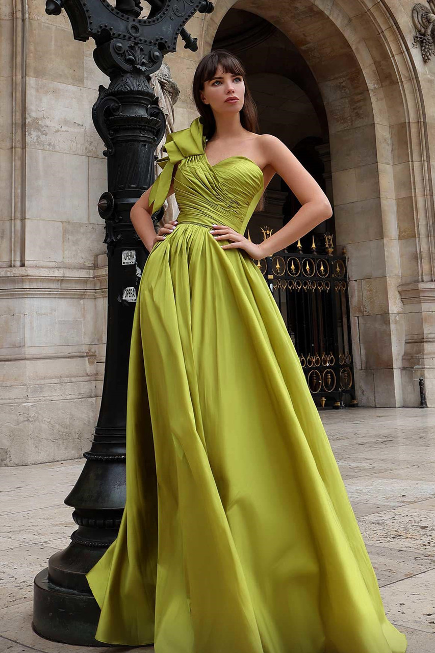 Mnm Couture Ruched One Shoulder Gown
