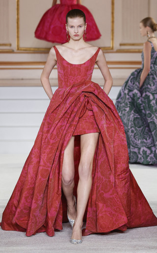 Carolina Herrera - Luxury Fashion, Dresses, and Gowns