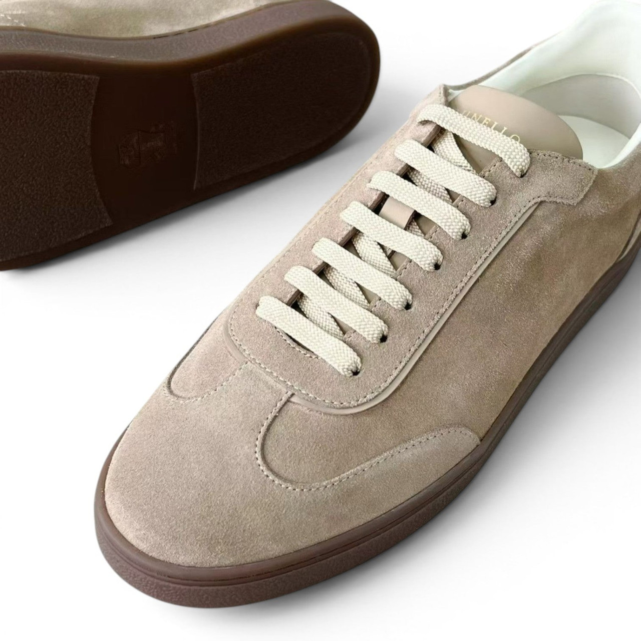 BRUNELLO CUCINELLI SUEDE MEN BEIGE LOW TOP SNEAKERS (Ref BR-BEIGE39-S-42478)