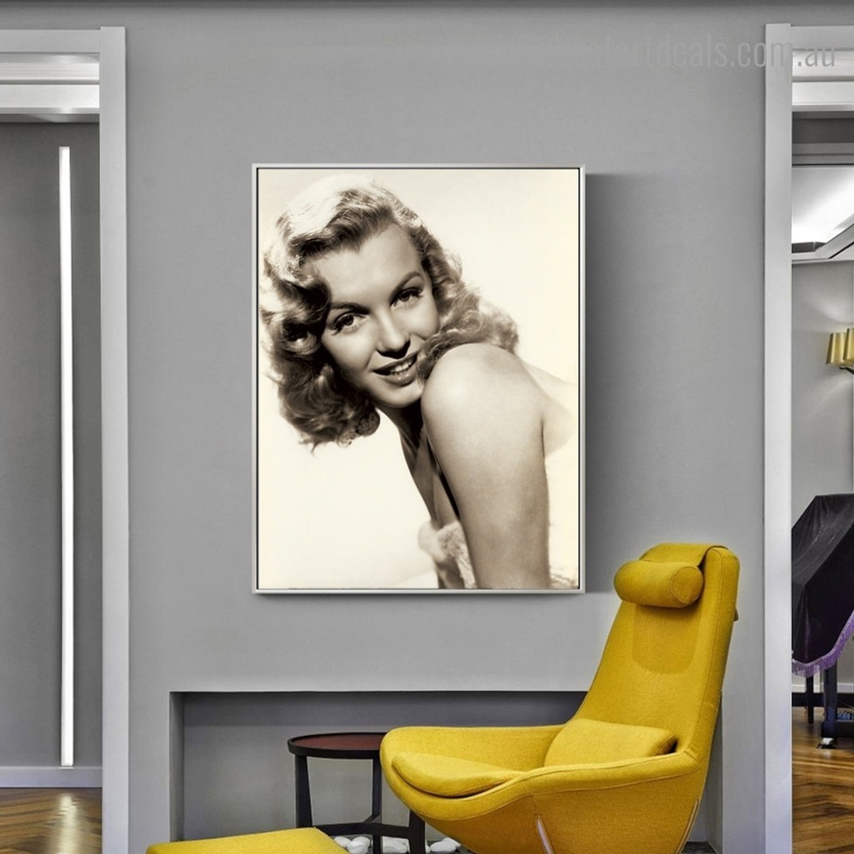 Marilyn Figure Hollywood Vintage Framed Effigy Image Canvas Print for Room Wall Outfit