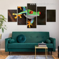 Green Frog Poster Animal Modern Framed Smudge Picture Canvas Print for Room Wall Adornment