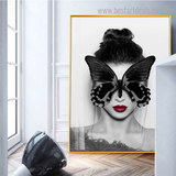 Captivating Women Prints For Your Home