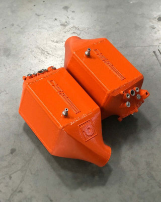 CSF 12-16 BMW M5 (F10) / 12-18 BMW M6 (F06/F12/F13) Twin Charge-Air-Cooler Set - Fire Orange - 8109FO Photo - Primary