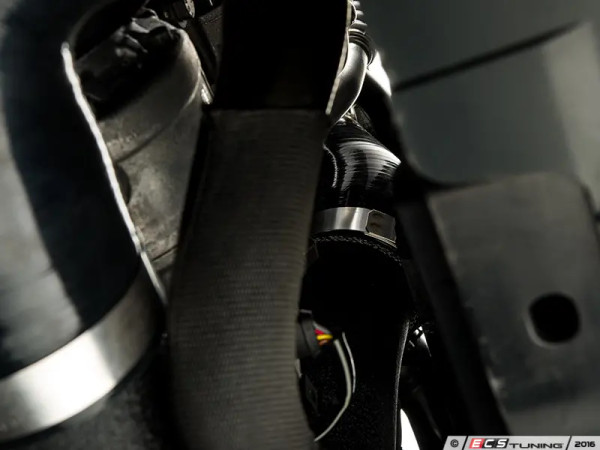 High Flow Throttle Pipe Kit - Wrinkle Black  - ES#3134081