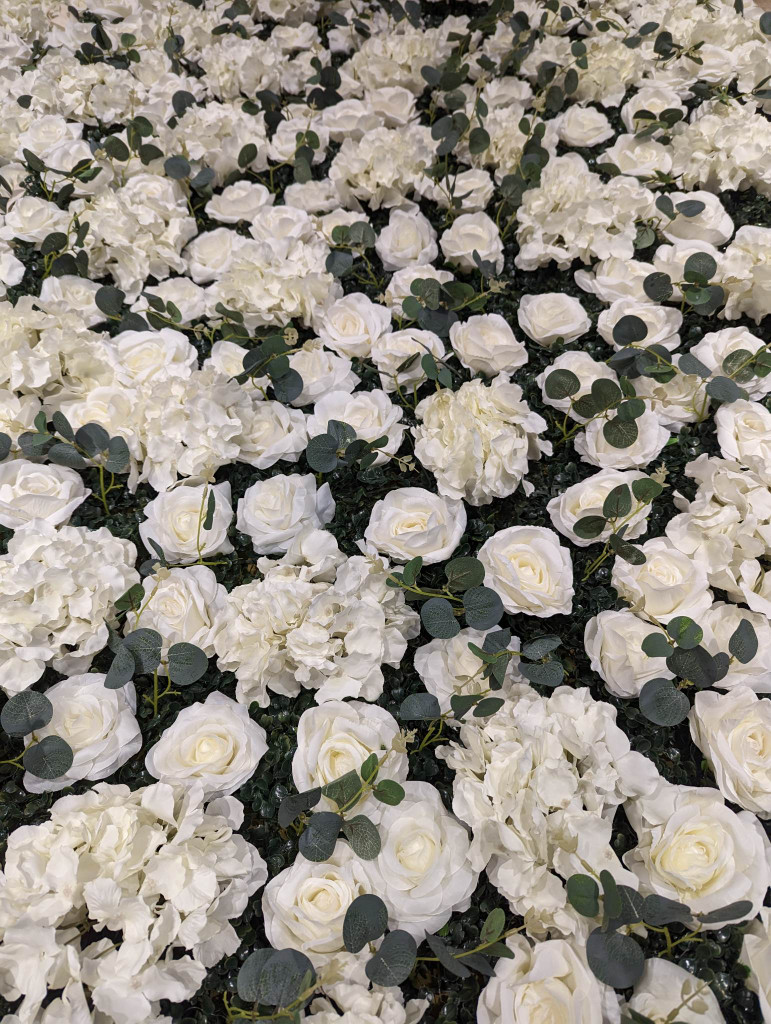 WHITE IVORY ROSES WITH GREENERY FLOWER WALL, FLOWER WALL