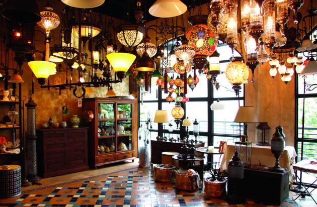 Turkish Mosaic Lamps Emerge From Under the Tiffany Shadow