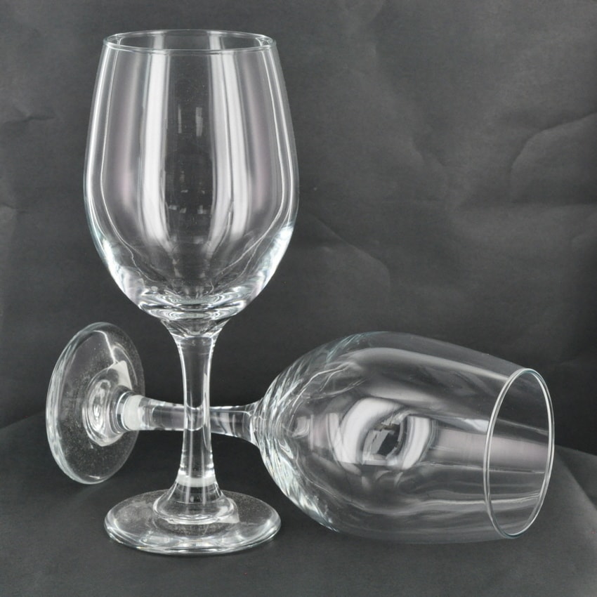​Engraved Wine Glasses Make Great Corporate Gifts