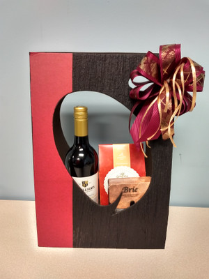 Wine Lovers Gift Basket