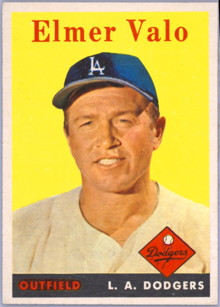 1958 Topps #323 Elmer Valo, Los Angeles Dodgers