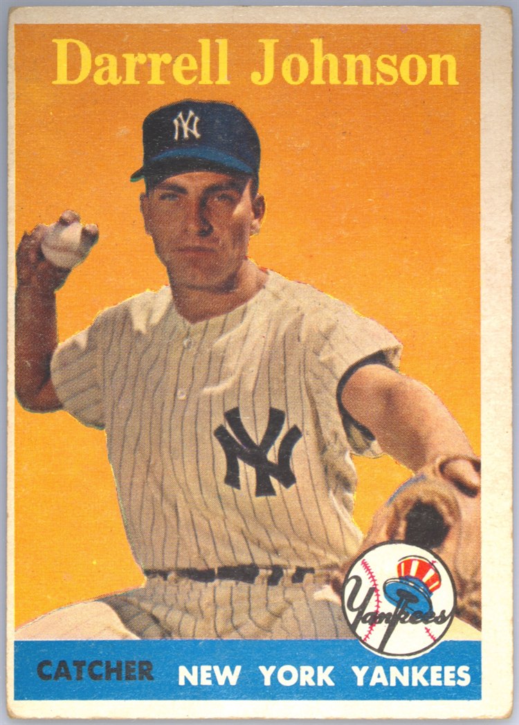 1958 Topps #61B Darrell Johnson, New York Yankees, Yellow Name variation