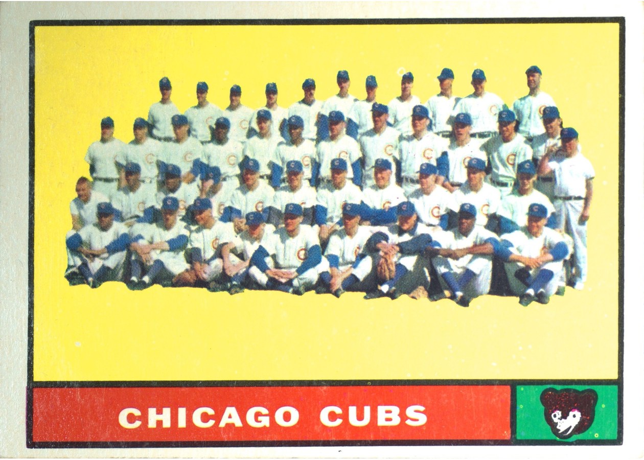 1961 Topps #122 Chicago Cubs Team