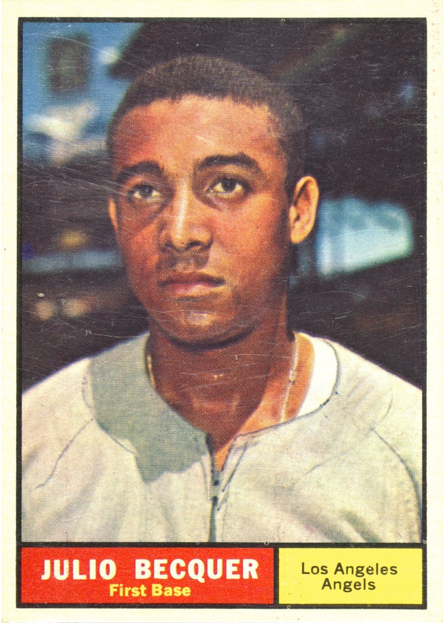 1961 Topps #329 Julio Becquer, Los Angeles Angels