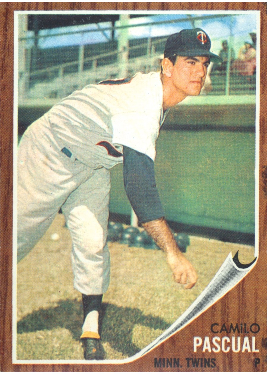 1962 Topps #230 Camilo Pascual, Minnesota Twins