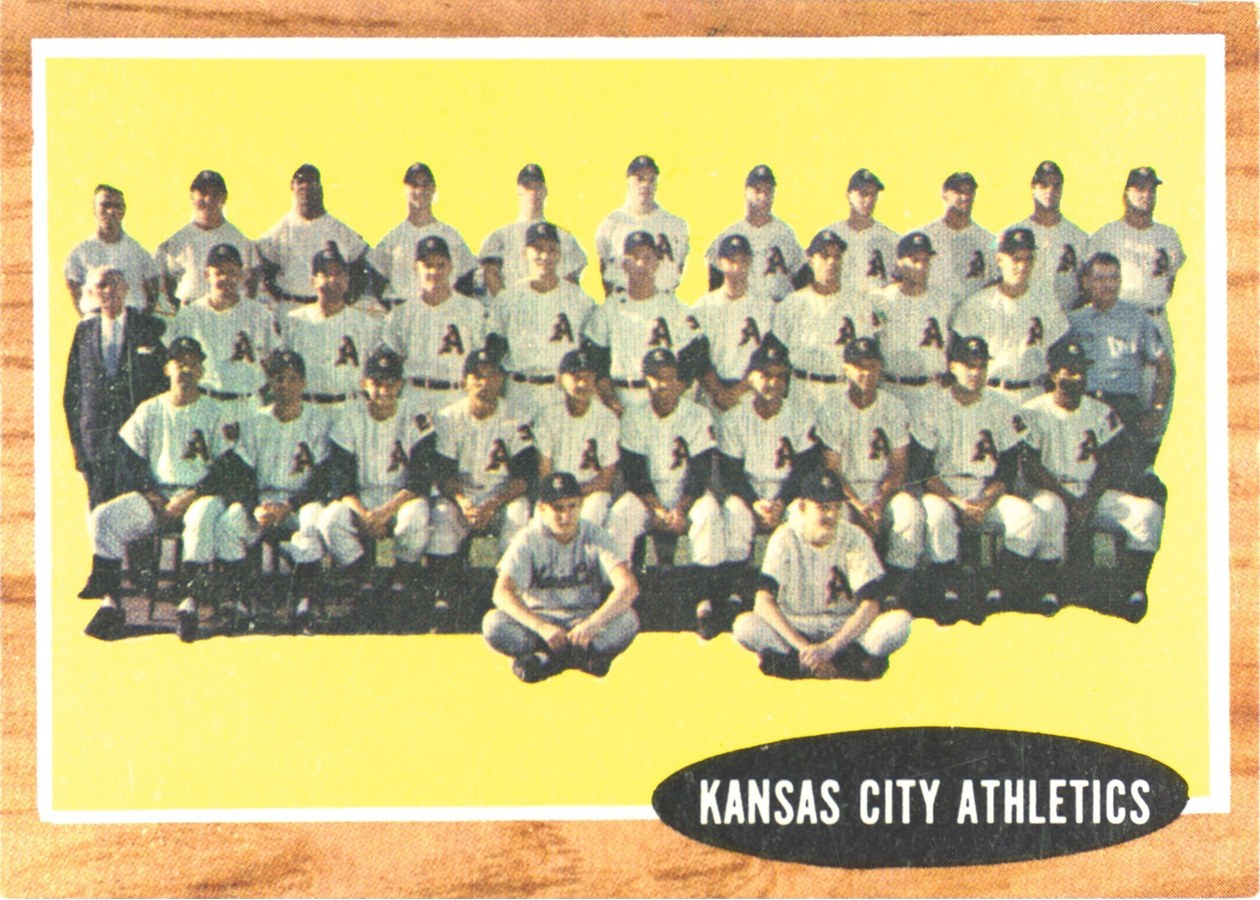 1962 Topps #384 Kansas City Athletics Team