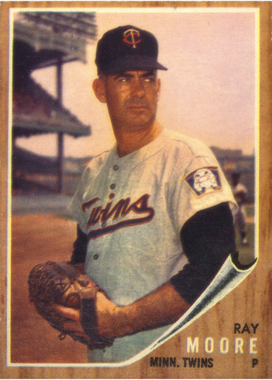 1962 Topps #437 Ray Moore, Minnesota Twins