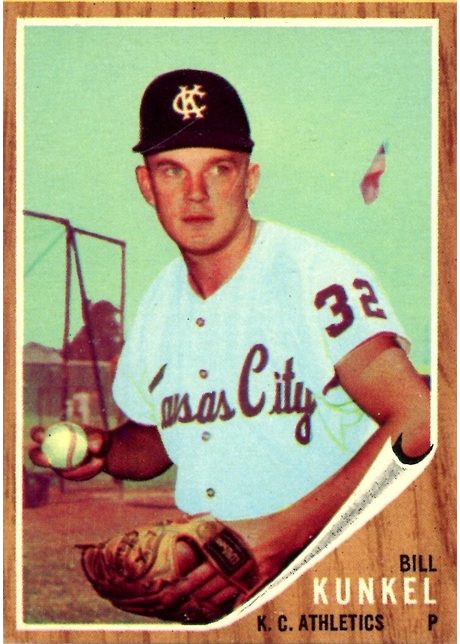 1962 Topps #147 Bill Kunkel - 147b - Pitching