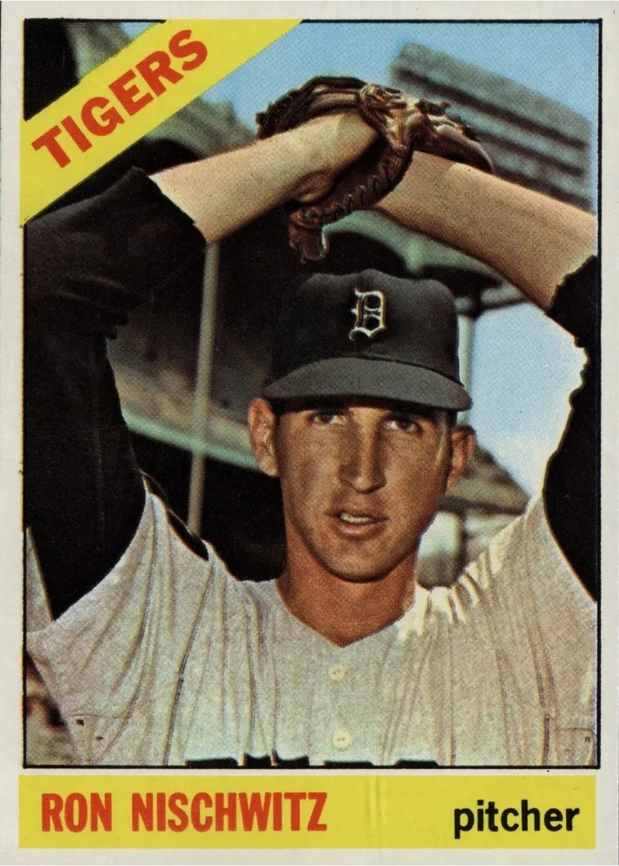 1966 Topps #38 Ron Nischwitz, Detroit Tigers