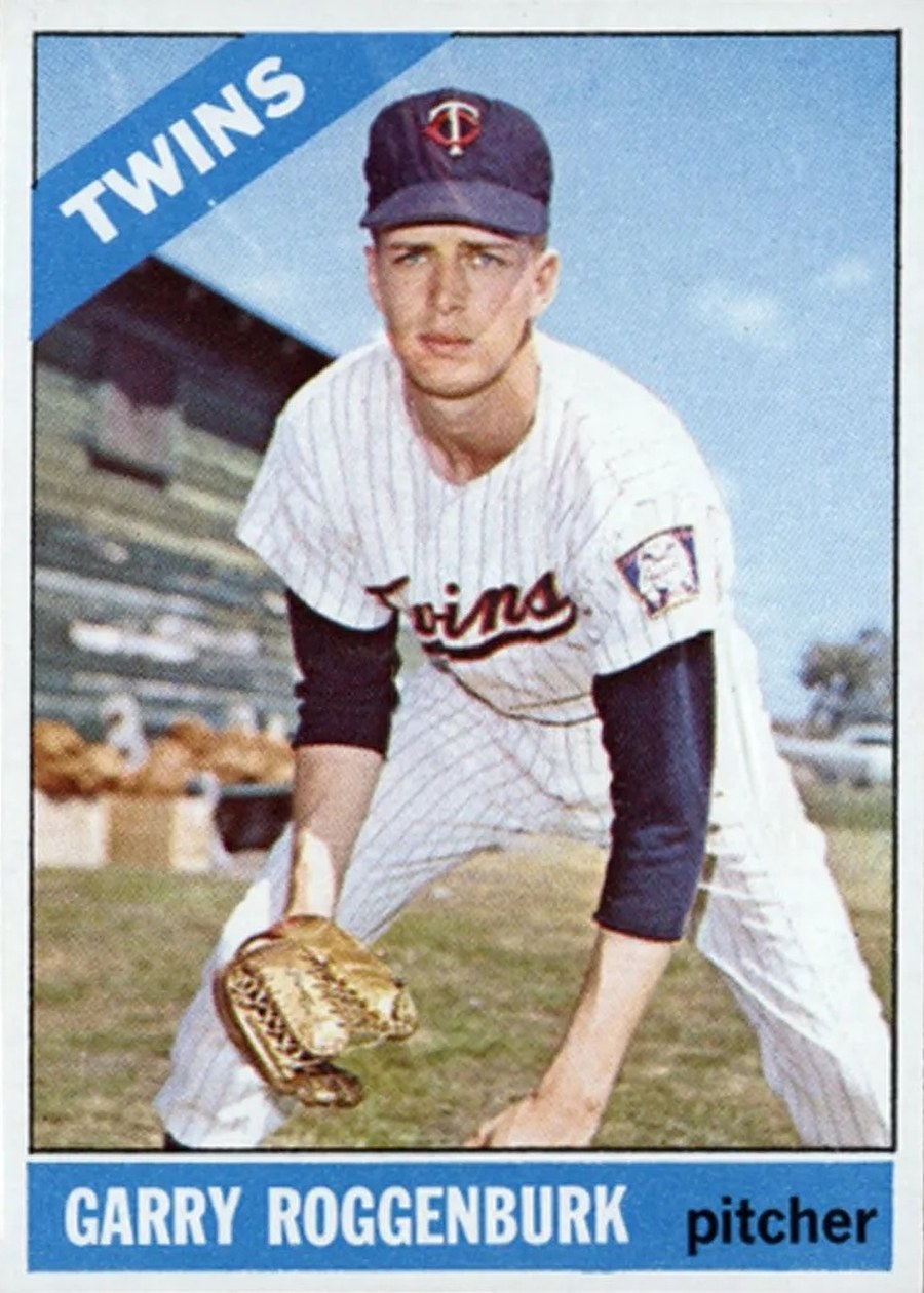 1966 Topps #582 Garry Roggenburk, Minnesota Twins