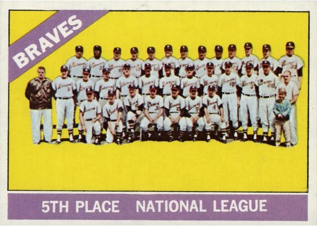 1966 Topps #326 Atlanta Braves - 326a - No Dot Between "Place" And "National"