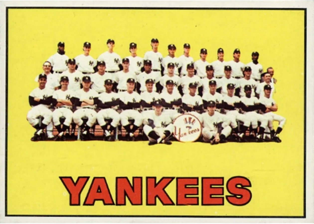 1967 Topps #131 New York Yankees