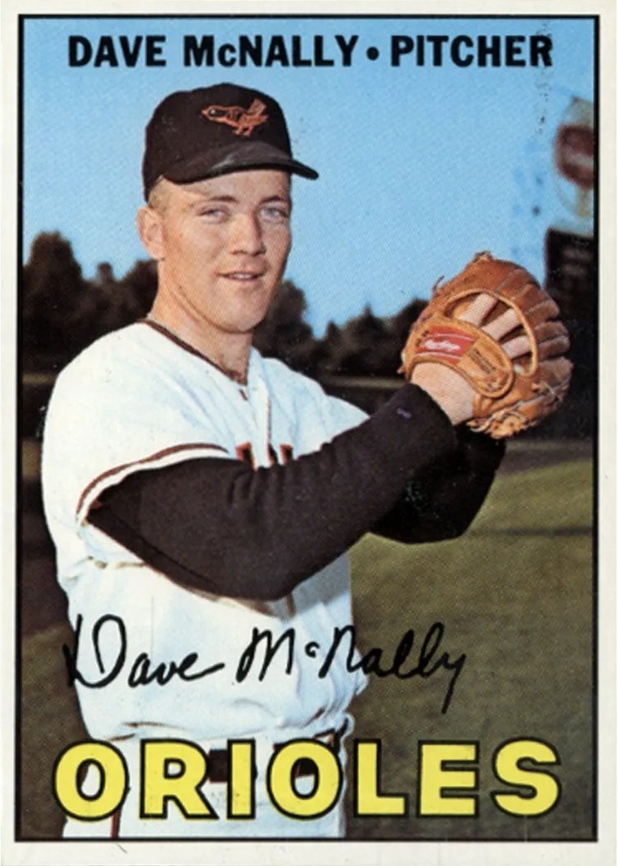 1967 Topps #382 Dave McNally, Baltimore Orioles