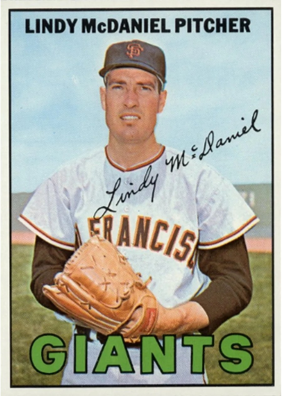 1967 Topps #46 Lindy McDaniel, San Francisco Giants