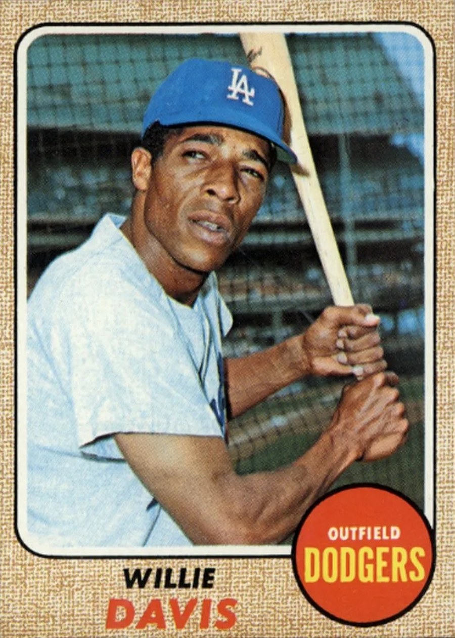 1968 Topps #208 Willie Davis, Los Angeles Dodgers