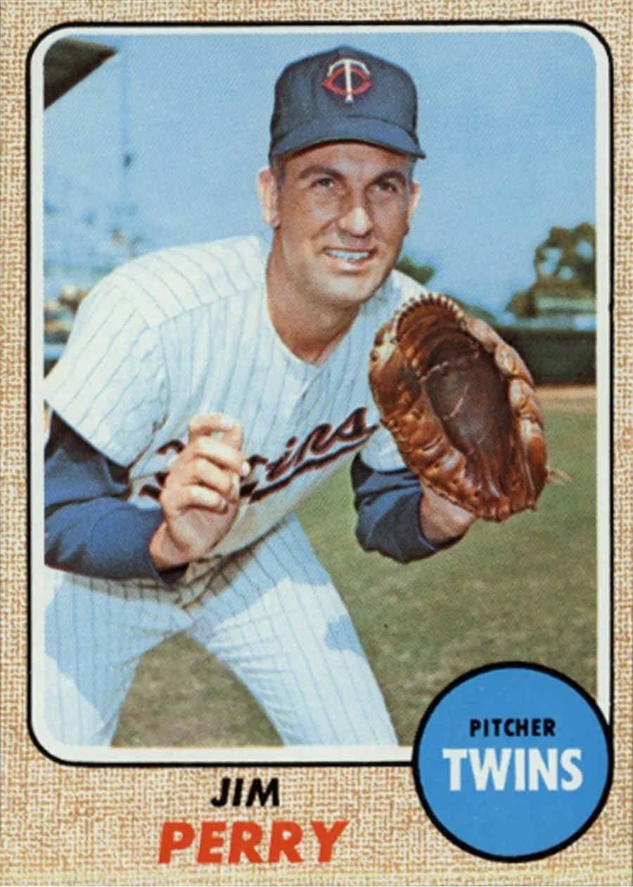 1968 Topps #393 Jim Perry, Minnesota Twins
