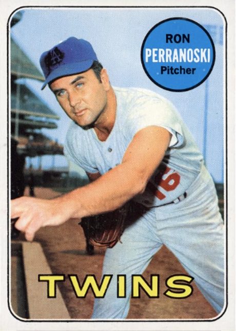 1969 Topps #77 Ron Perranoski - 77a - Cap Emblem Visible