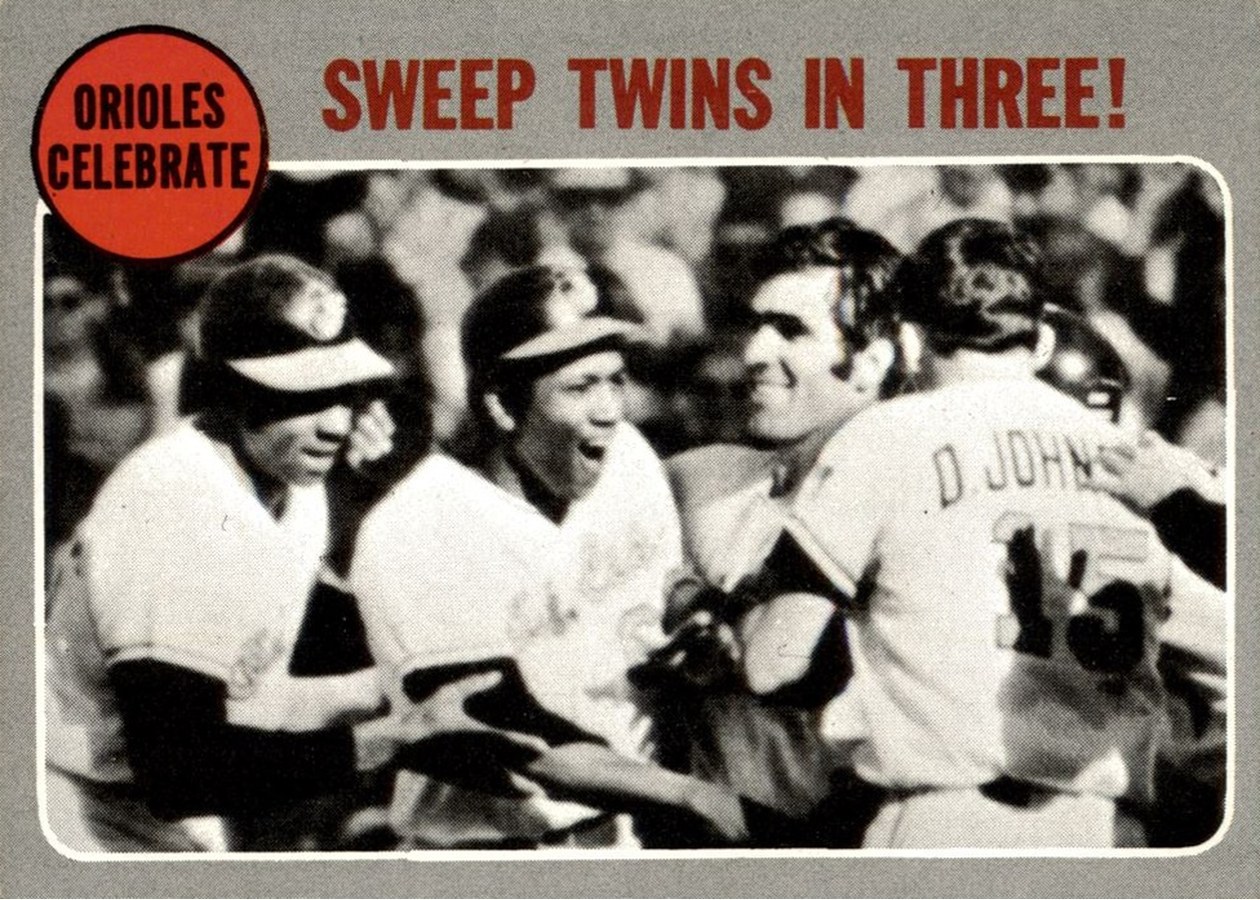 1970 Topps #202 Orioles Celebrate: Sweep Twins In Three!, Baltimore Orioles