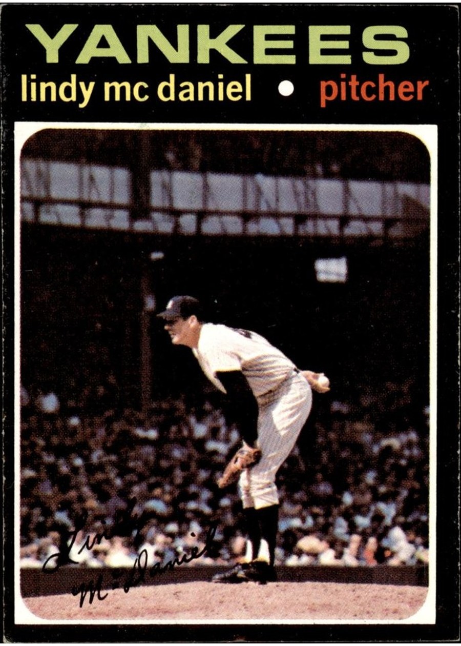 1971 Topps #303 Lindy McDaniel, New York Yankees