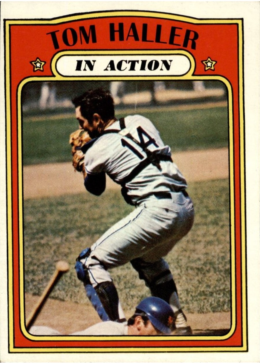 1972 Topps #176 Tom Haller In Action, Detroit Tigers