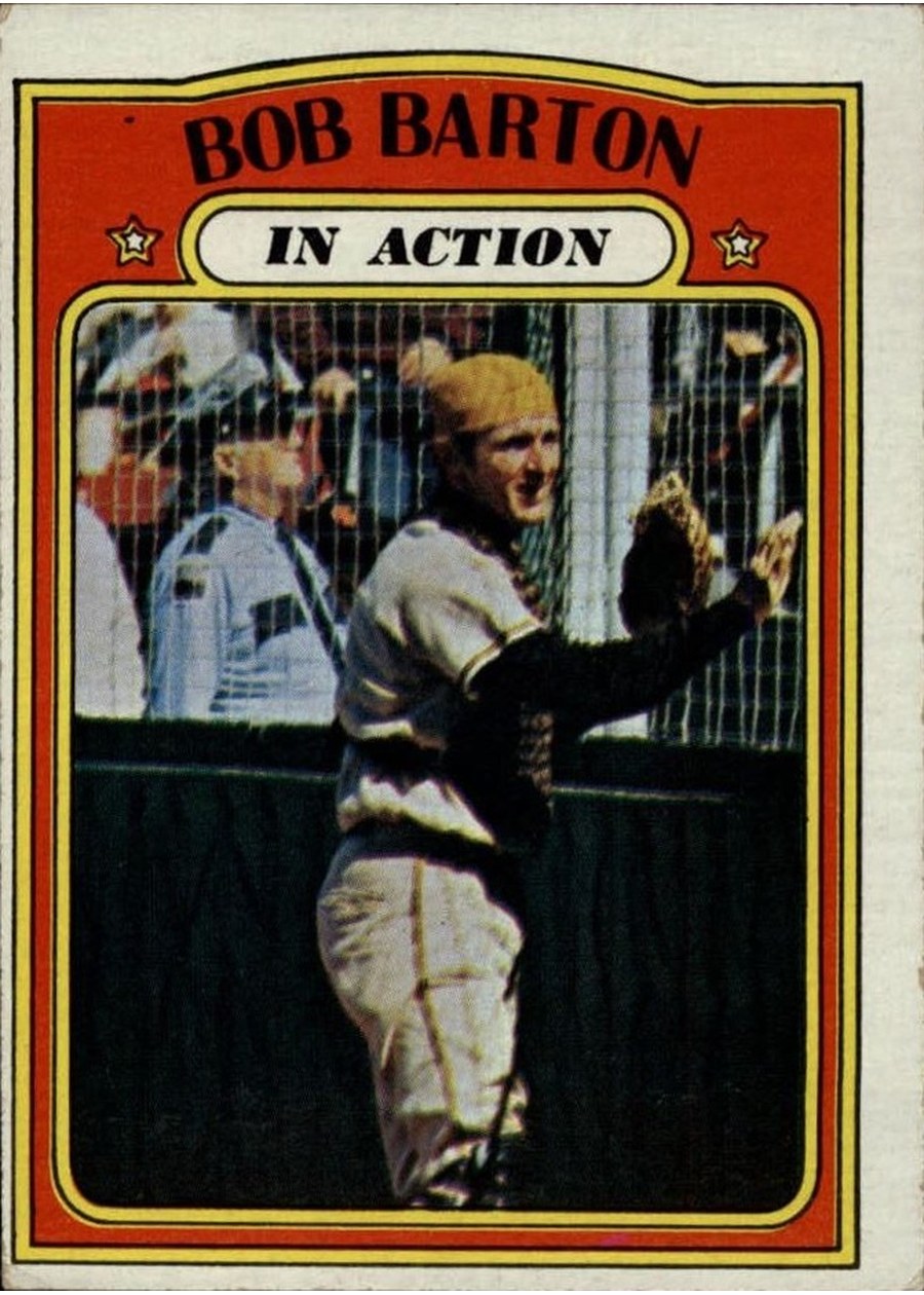 1972 Topps #40 Bob Barton In Action, San Diego Padres