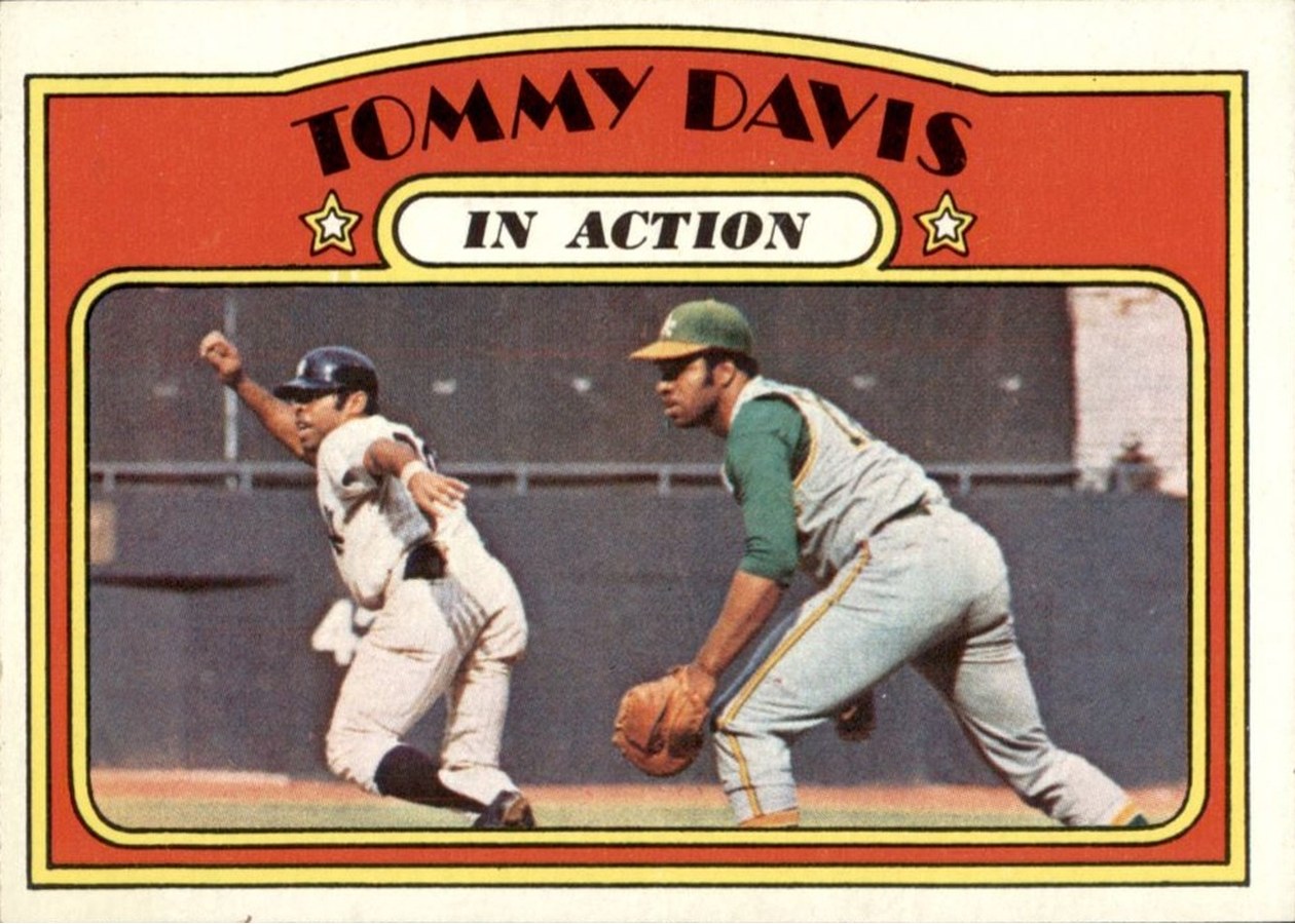 1972 Topps #42 Tommy Davis In Action, Oakland Athletics