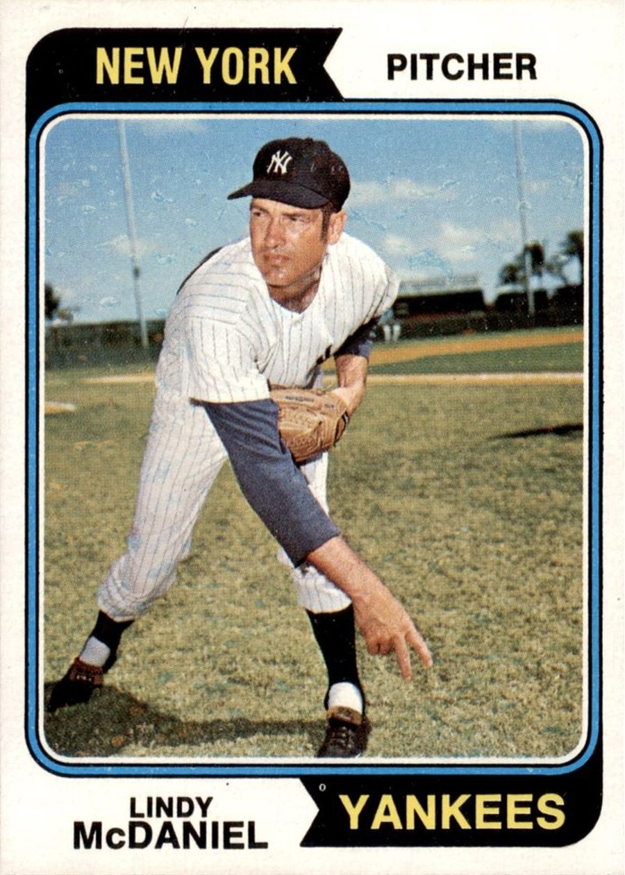 1974 Topps #182 Lindy McDaniel, New York Yankees