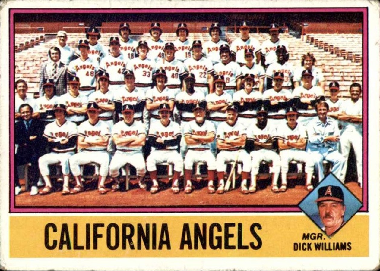 1976 Topps #304 California Angels Team