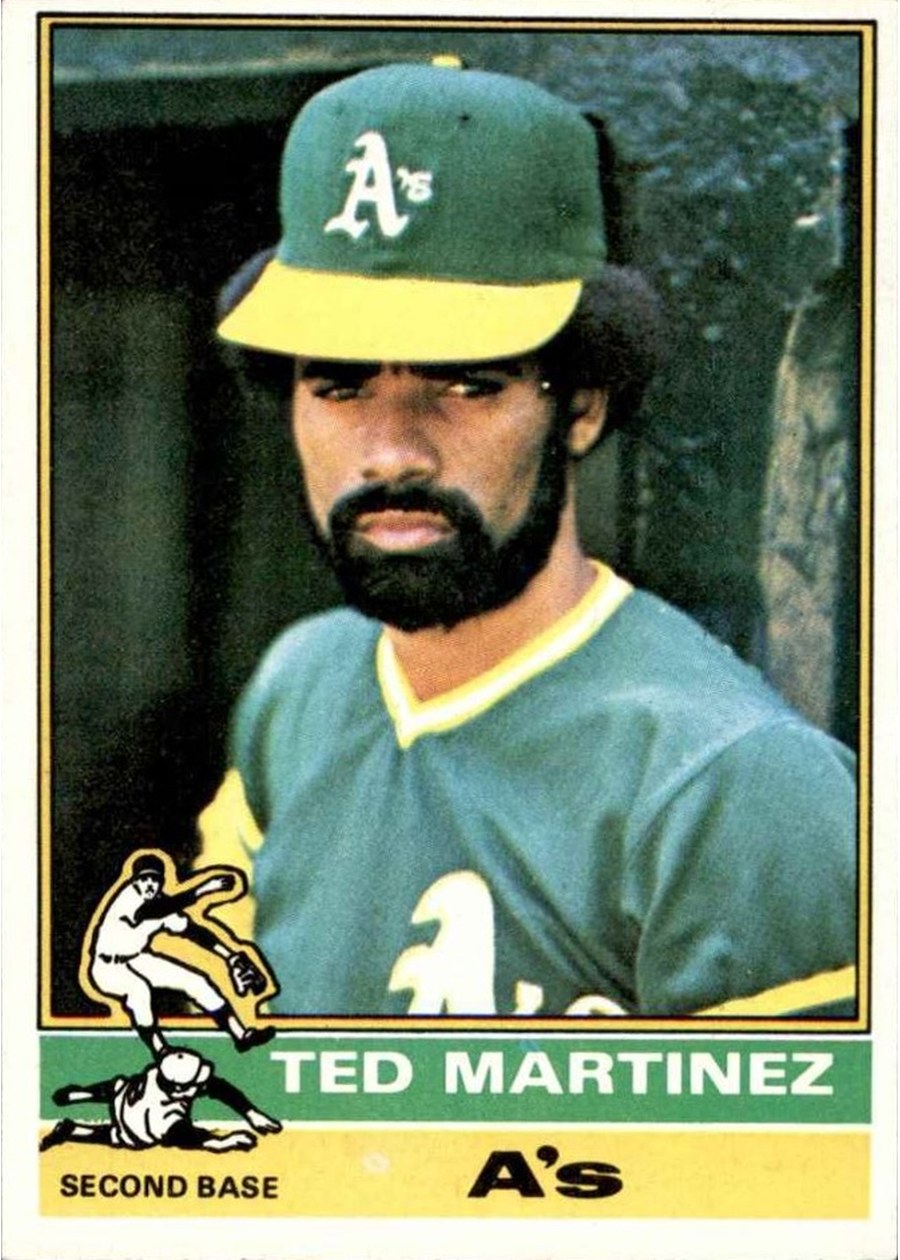 1976 Topps #356 Ted Martinez, Oakland Athletics