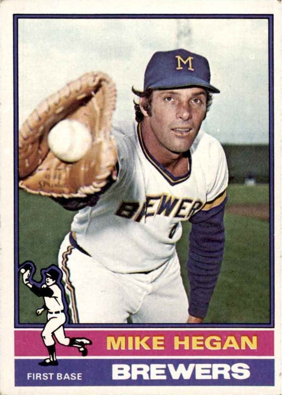 1976 Topps #377 Mike Hegan, Milwaukee Brewers