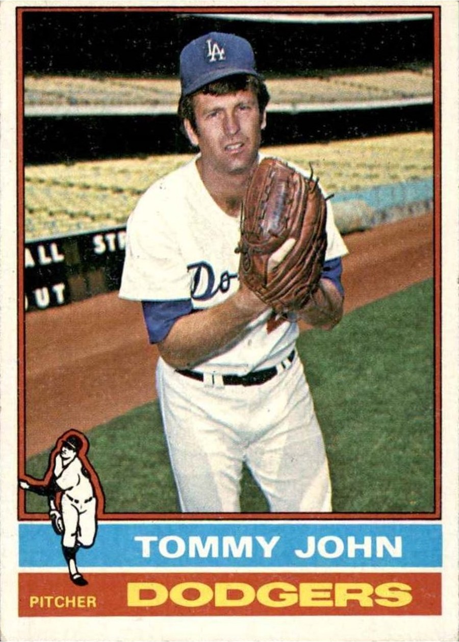 1976 Topps #416 Tommy John, Los Angeles Dodgers