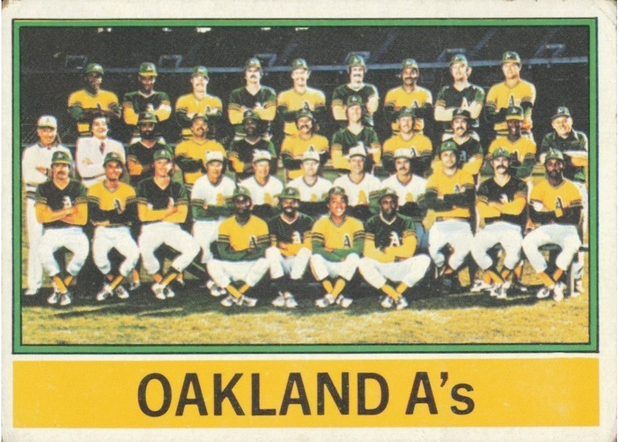 1976 Topps #421 Oakland Athletics Team