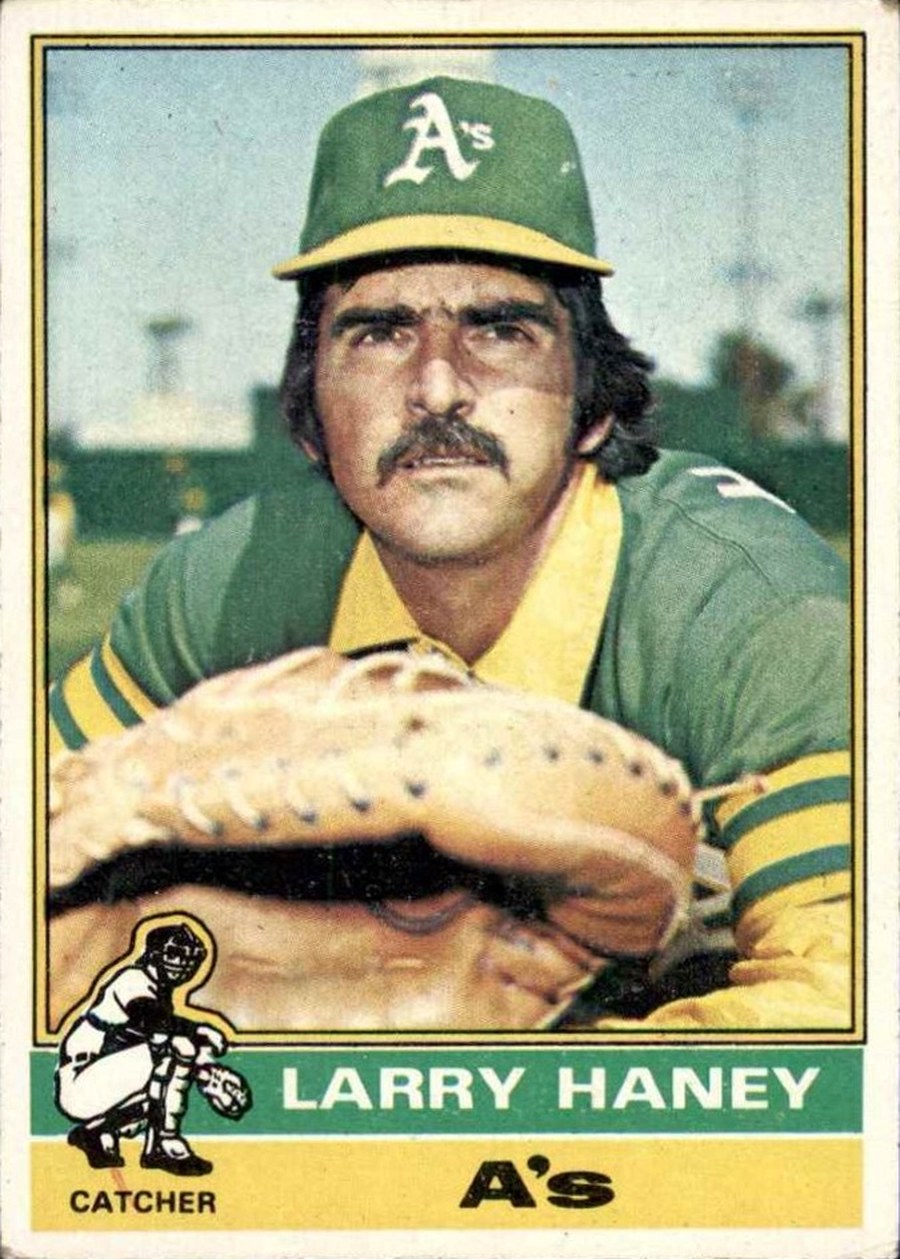 1976 Topps #446 Larry Haney, Oakland Athletics