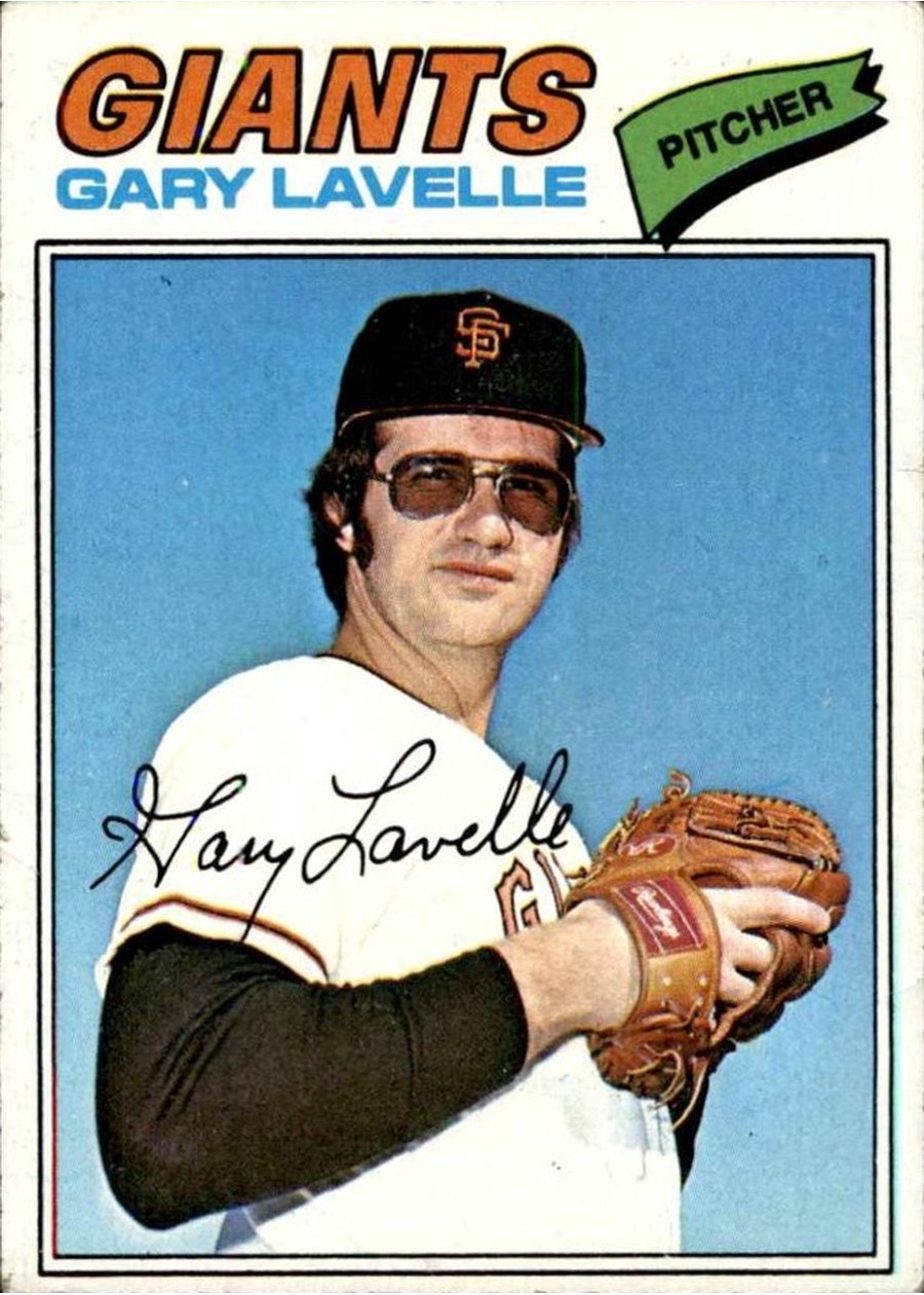 1977 Topps #423 Gary Lavelle, San Francisco Giants