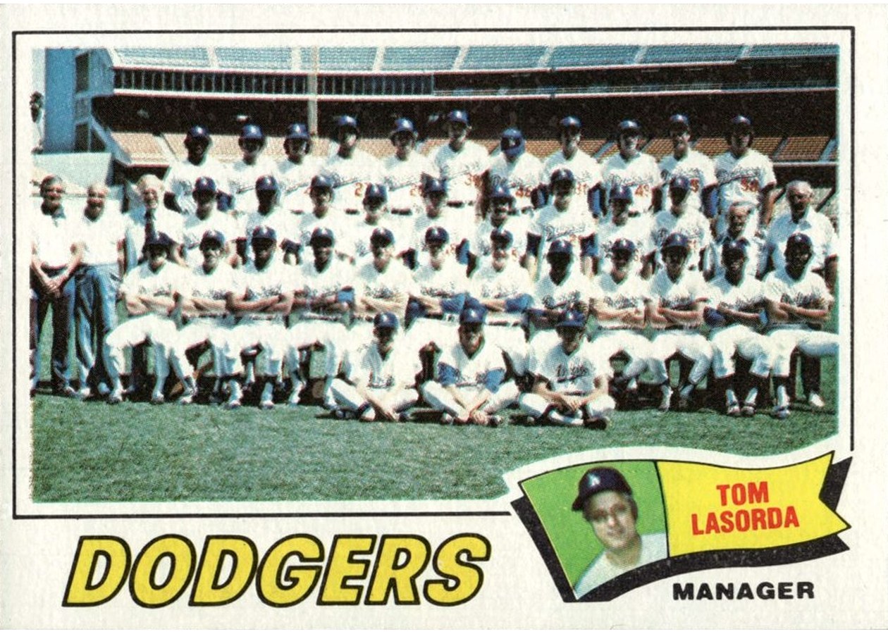 1977 Topps #504 Los Angeles Dodgers Team