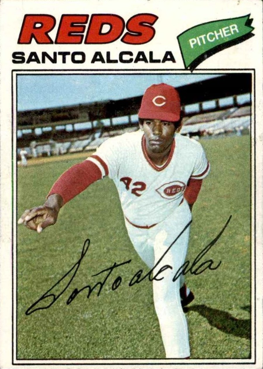 1977 Topps #636 Santo Alcala, Cincinnati Reds
