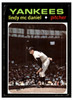 1971 Topps Lindy McDaniel #303 Low Grade - Creases front of card