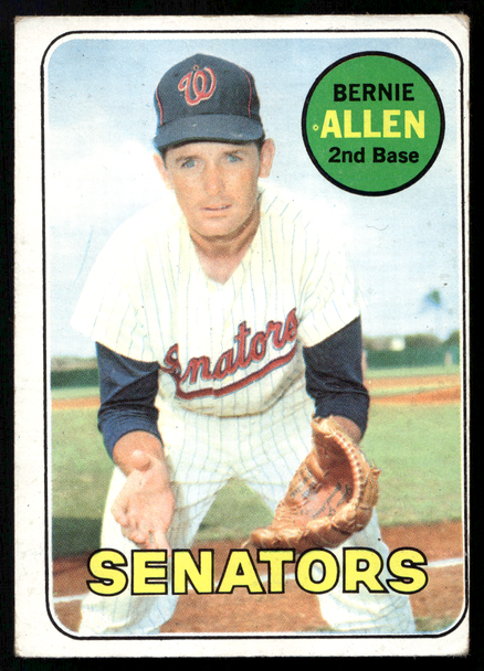 Front of the exact raw card, pair 0372; uncropped full edges.