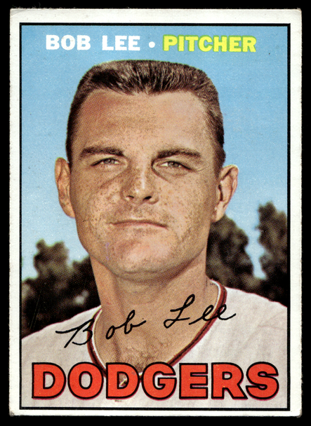 Front of the exact raw card, pair 0524; uncropped full edges.