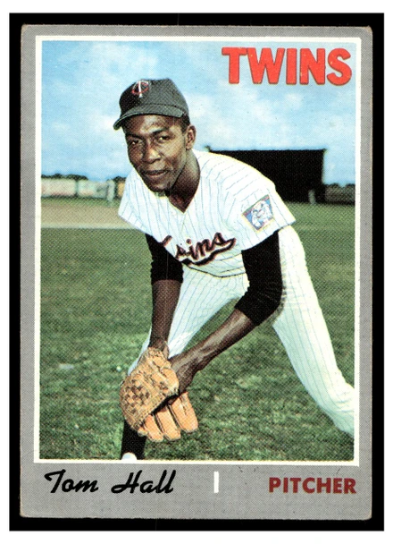 1970 Topps Tom Hall #169 Low Grade - Creases front of card