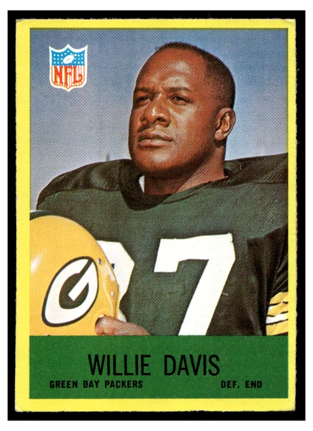 1967 Philadelphia Willie Davis #76 HOF Low Grade - Creases — Example B front of card